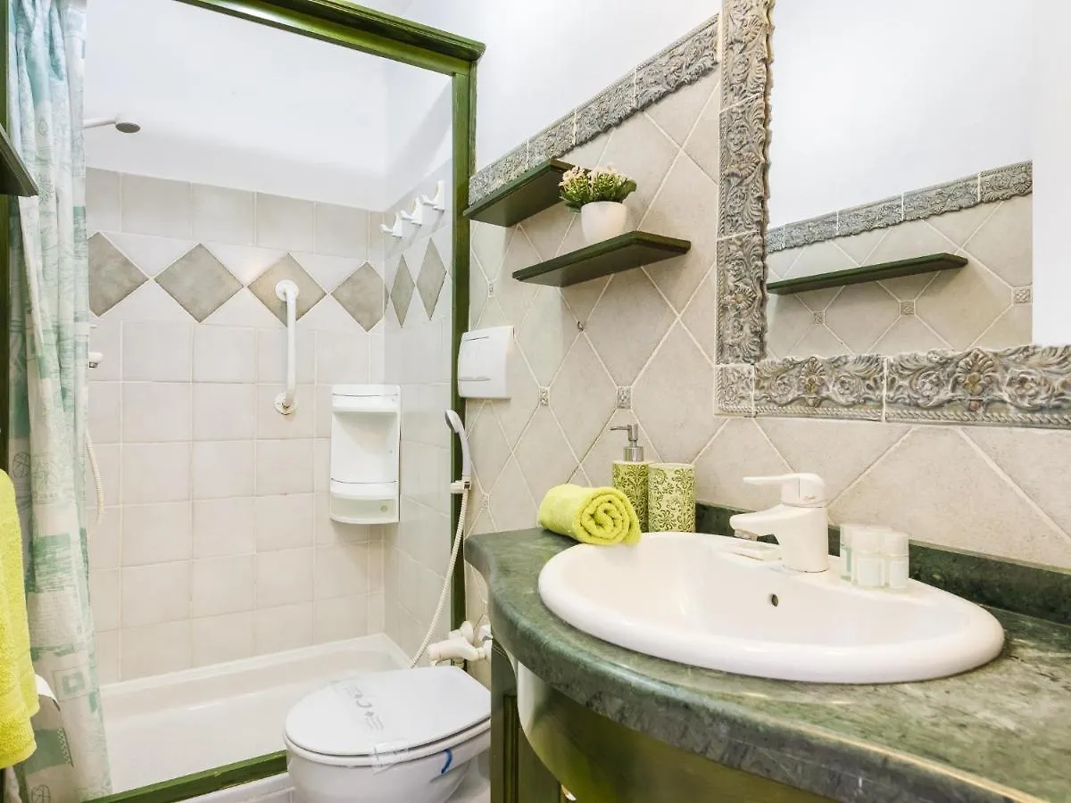 Apartment 231 Parque Santiago 2 Bedroom 2 Bathroom, Wifi Playa de las Americas