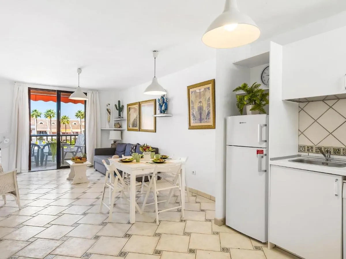 231 Parque Santiago 2 Bedroom 2 Bathroom, Wifi Playa de las Americas  Apartment